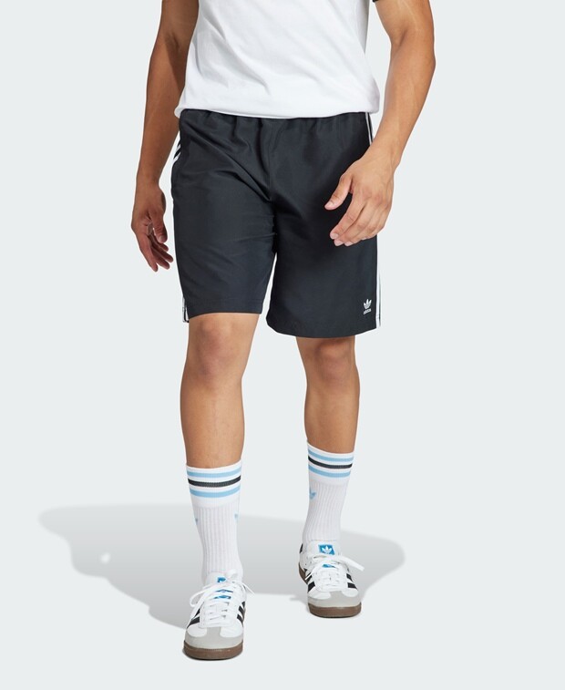 

Тренировочные шорты adidas, черный