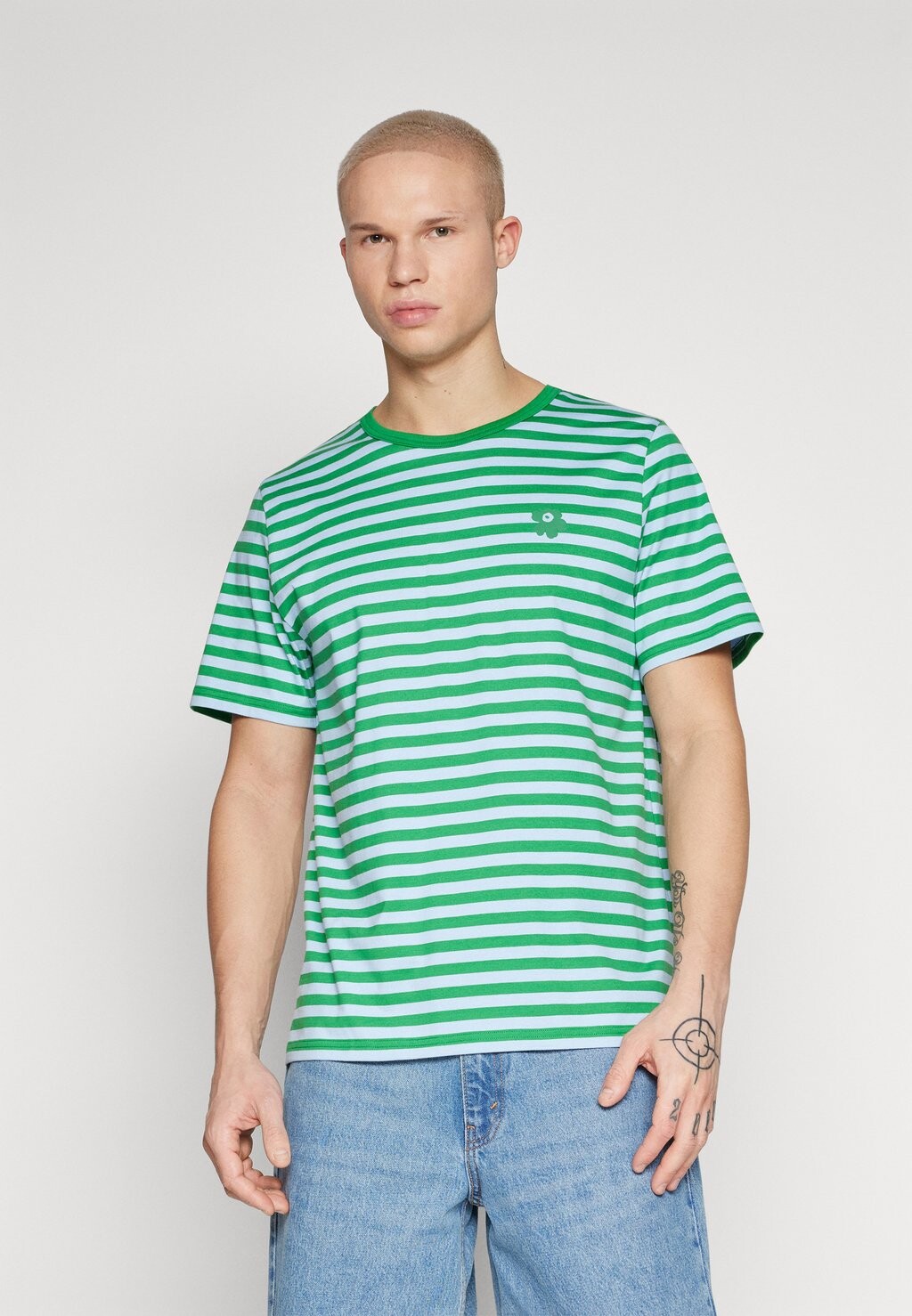 

Базовая футболка TASARAITA UNISEX Marimekko, зеленый