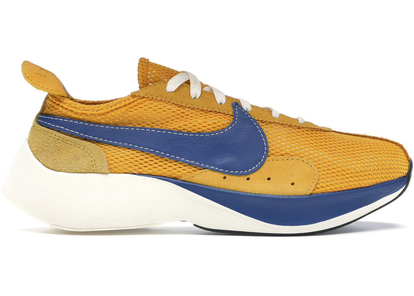 

Кроссовки спортивные Nike Moon Racer