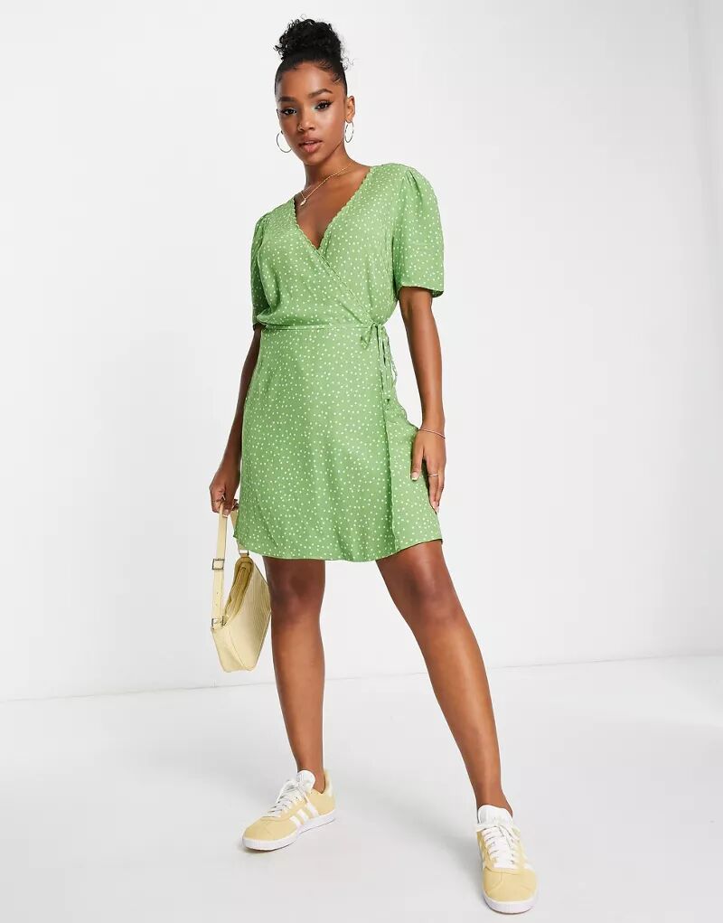 Зеленое короткое платье в горошек с запахом & Other Stories