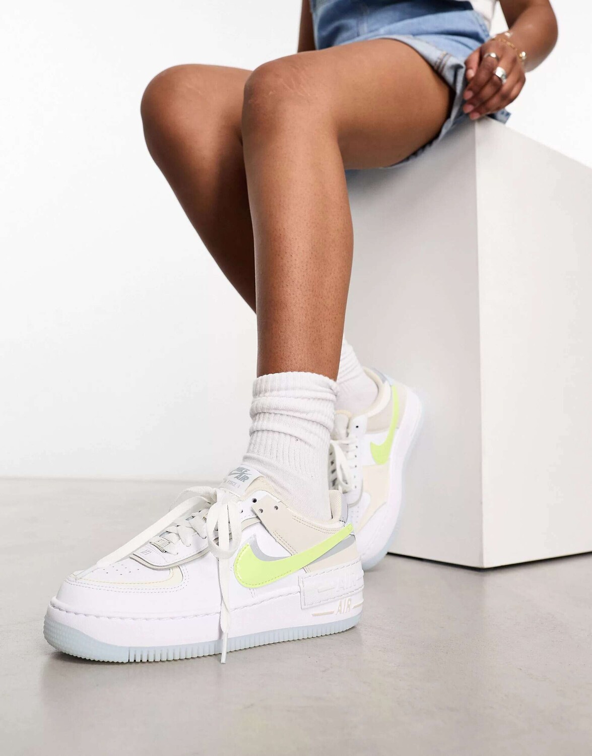 

Бело-лимонные кроссовки Nike Air Force 1 Shadow, Желтый