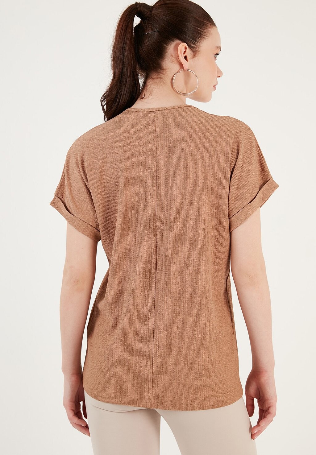 

Блузка Regular Fit LELA, бисквитная