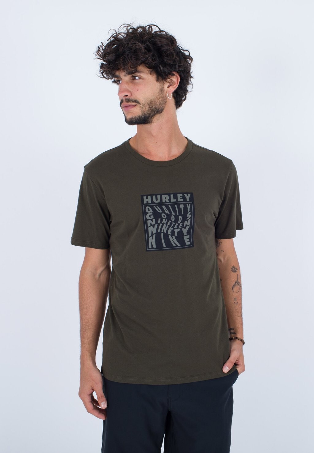 

Футболка с принтом Hurley, хаки