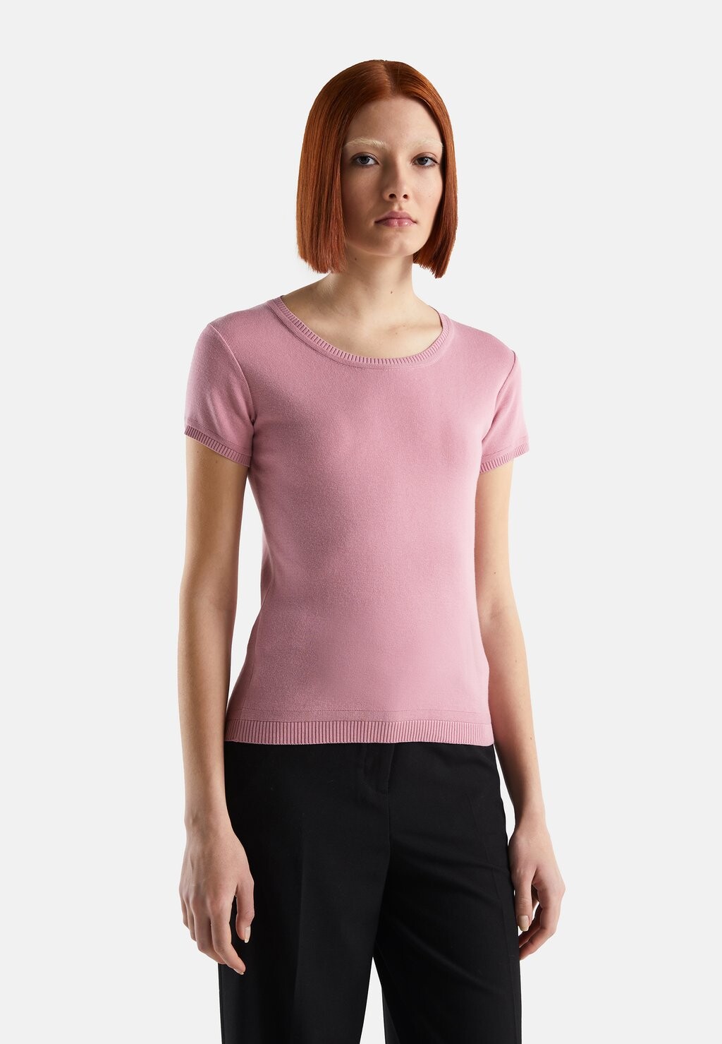 

Базовая футболка United Colors of Benetton