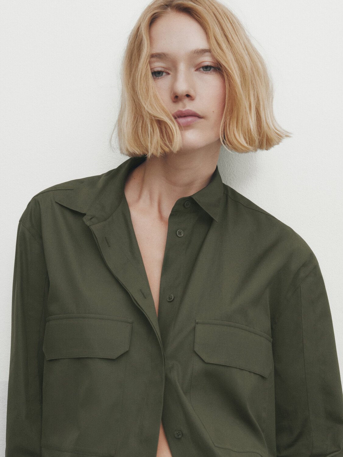 

Рубашка из хлопкового поплин с карманами Massimo Dutti, хаки