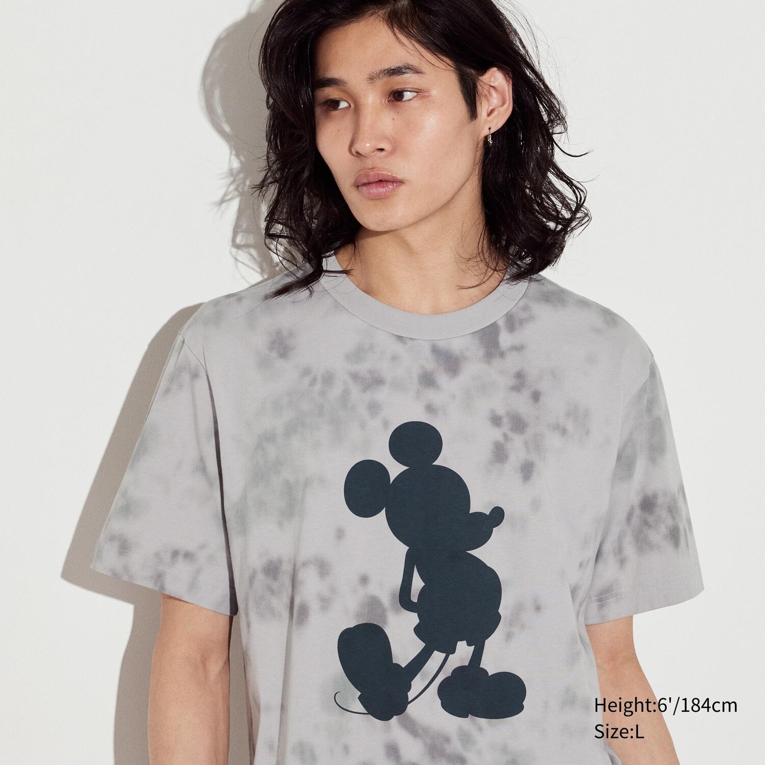 

Футболка флисовая Uniqlo Mickey Stands с рисунком, светло-серый