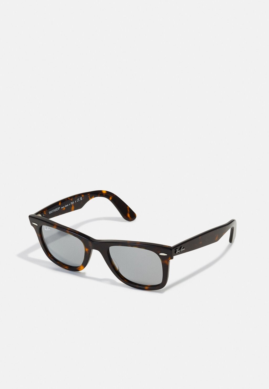 

Солнцезащитные очки Ray-Ban