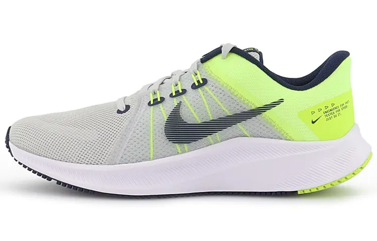 

Кроссовки мужские Nike Quest 4, зеленый