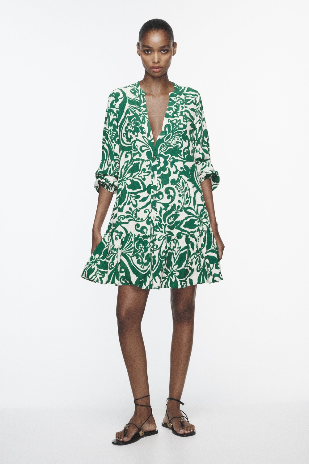 

Короткое платье с принтом Zara, зеленый / экрю