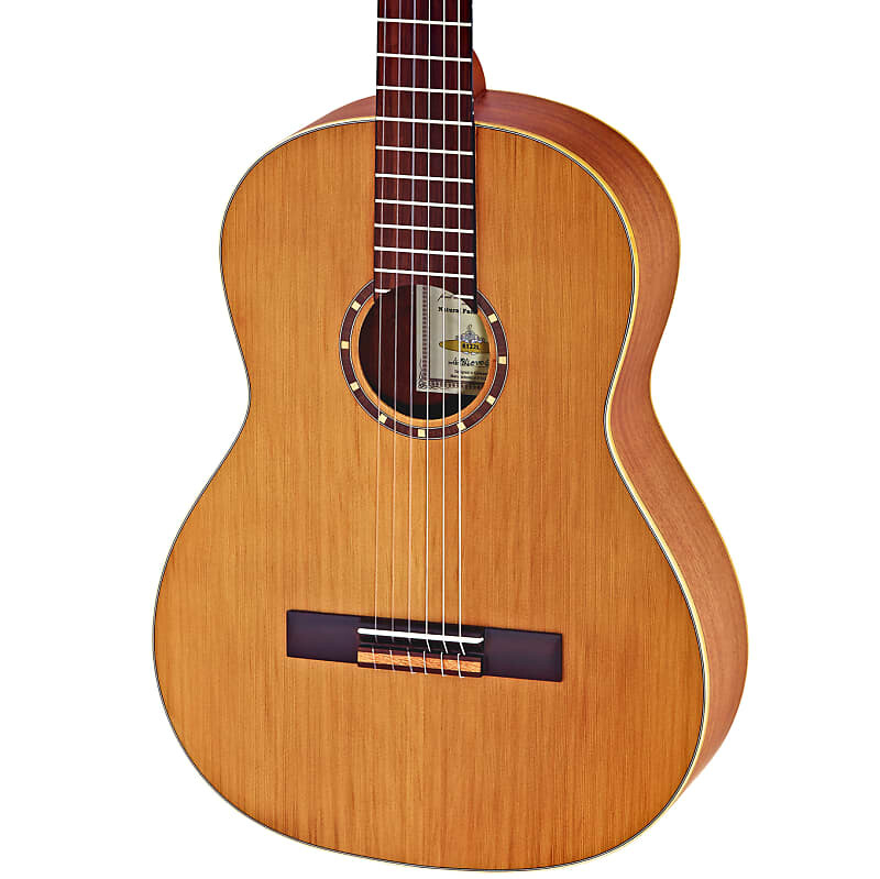 

Акустическая гитара Ortega Family Series Cedar Top Nylon String Left-Handed Acoustic Guitar R122L