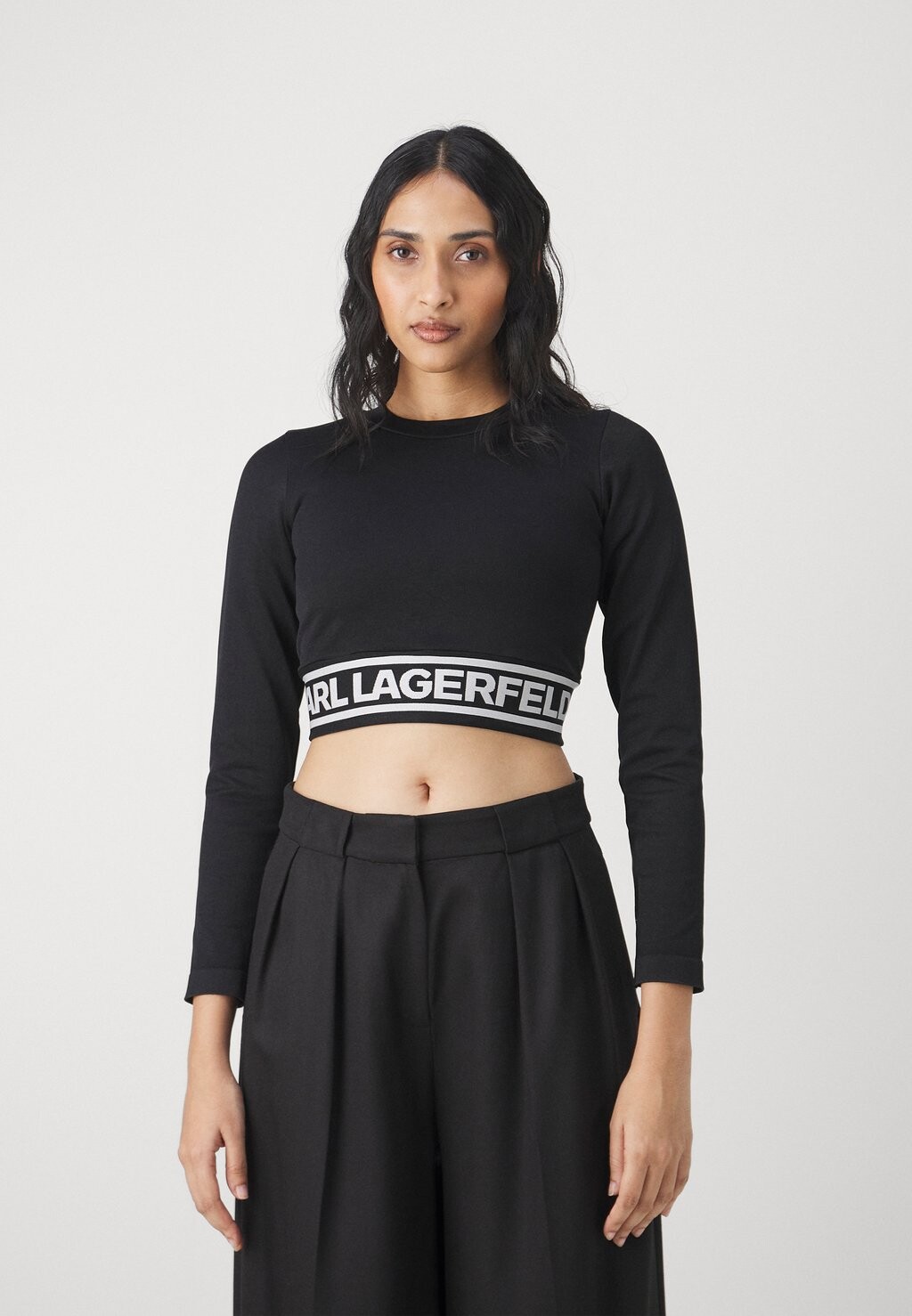 

Топ с длинными рукавами SEAMLESS LOGO KARL LAGERFELD, черный