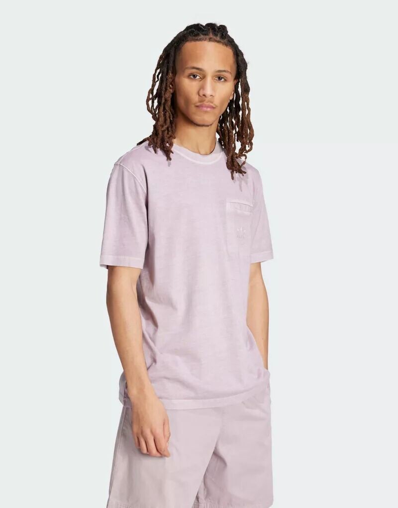 

Фиолетовая футболка с карманами adidas Originals Essentials