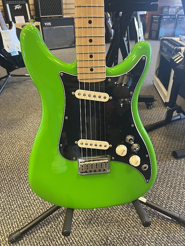 

Электрогитара Fender Lead II - Neon Green-Made In Mexico B Stock