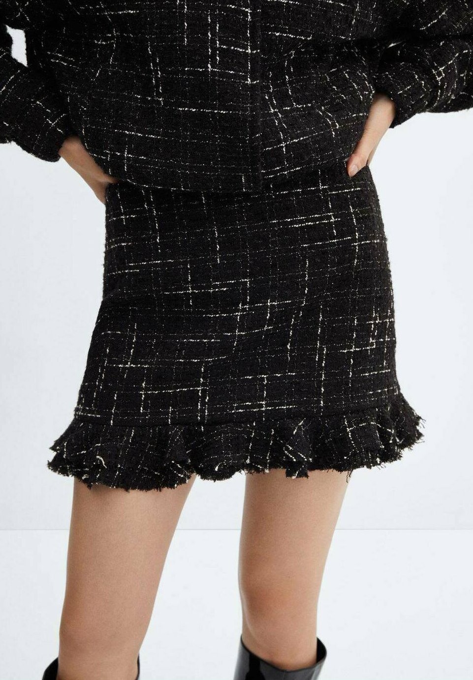 

Юбка А-силуэта Mango, цвет black