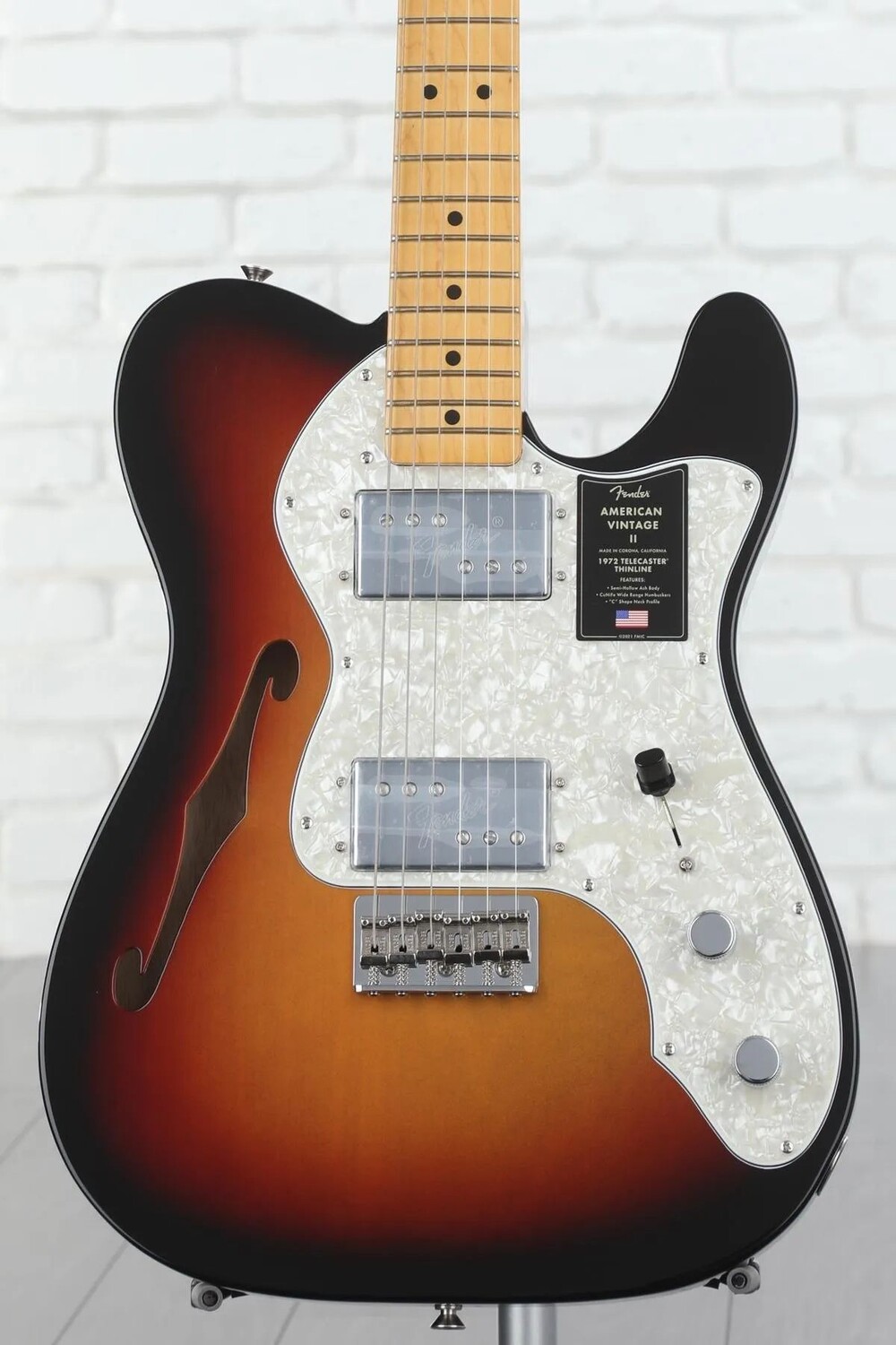 

Электрогитара Fender American Vintage II 1972 Telecaster Thinline — 3-цветный солнечный свет