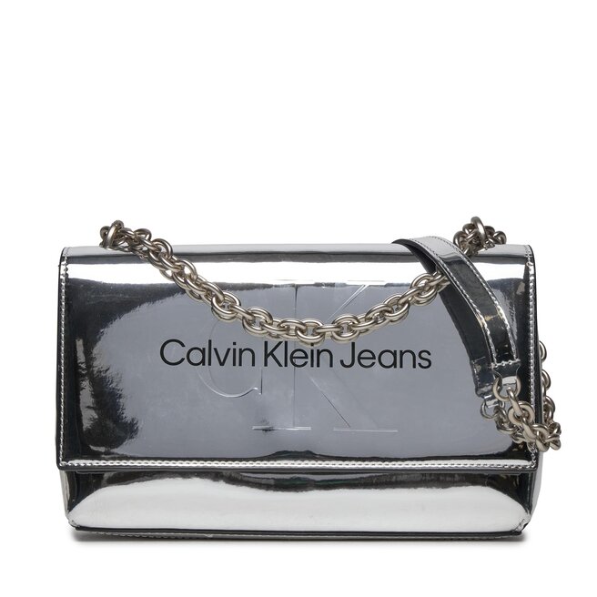 Сумка Calvin Klein Jeans SculptedEw Flap, серебро