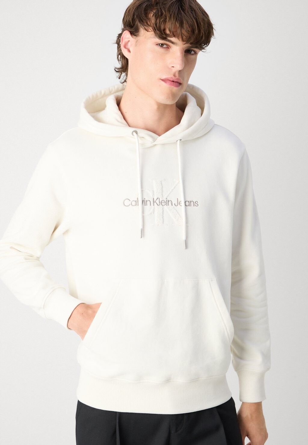 

Джемпер с капюшоном MONOLOGO HOODIE Calvin Klein, цвет Ivory