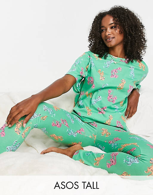 

Зеленая пижама и леггинсы ASOS DESIGN Tall в стиле оверсайз с динозавром и лобстером