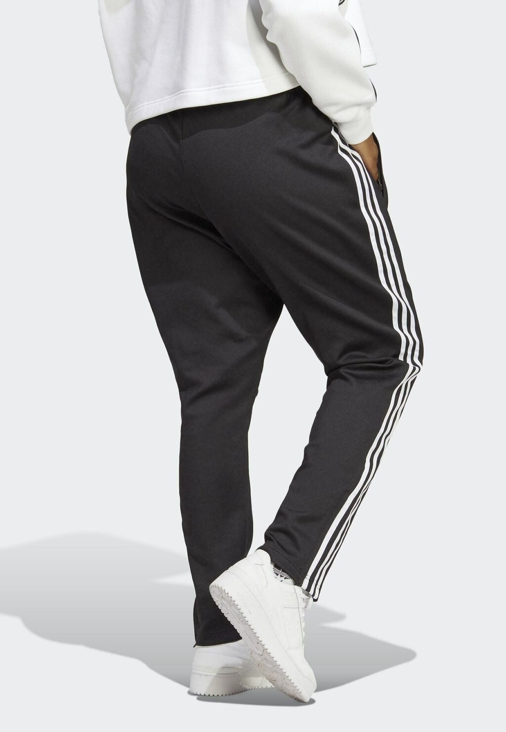 

Спортивные брюки adidas Originals, черный