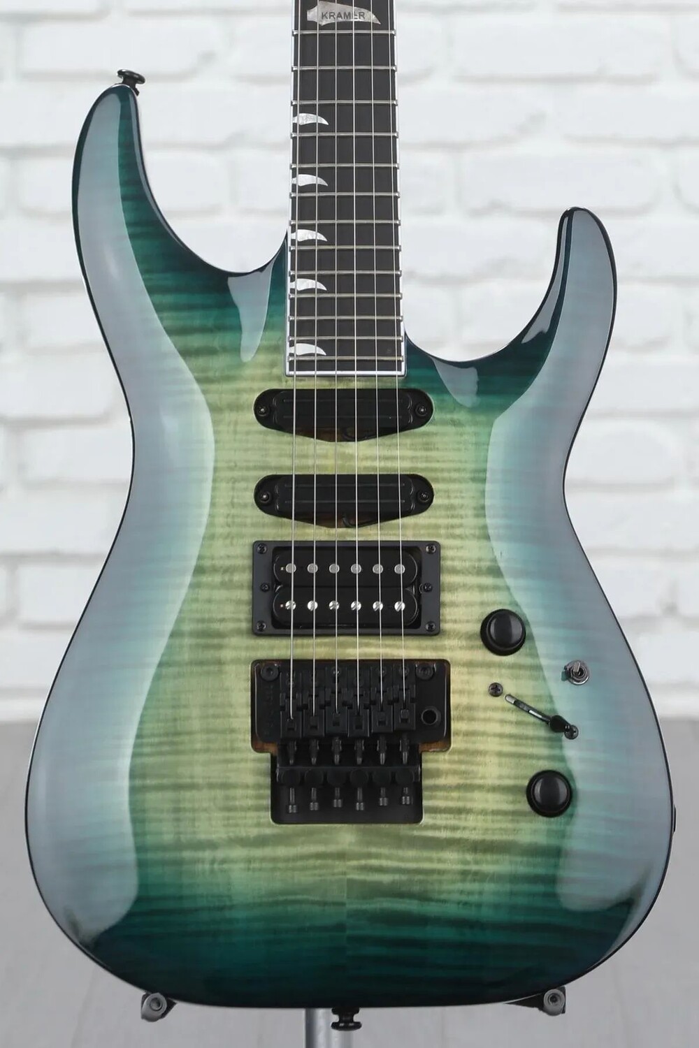 

Фигурная электрогитара Kramer SM-1 — Карибский синий периметр