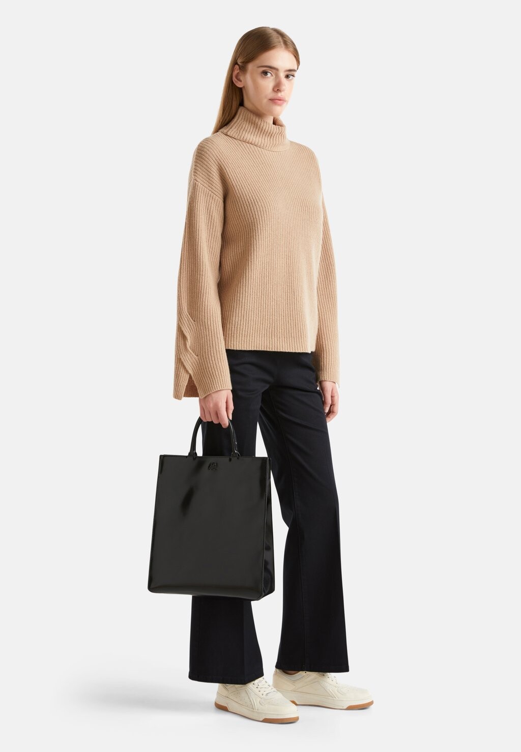 

Сумка для покупок MATTE United Colors of Benetton, черный