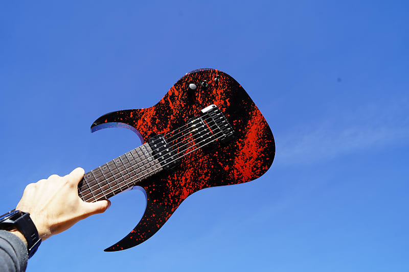 цена Электрогитара Schecter USA CUSTOM SHOP - Black w/ Blood Splatter - Keith Merrow KM-7 - Hybrid 7-String Electric Guitar w/ Case