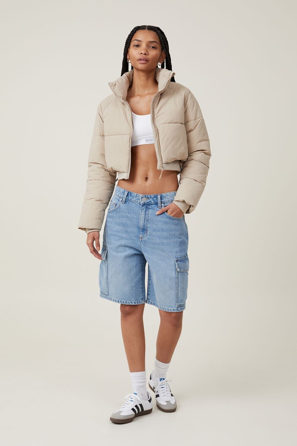 

Укороченный пуховик из переработанных материалов 2.0 Cotton On Body