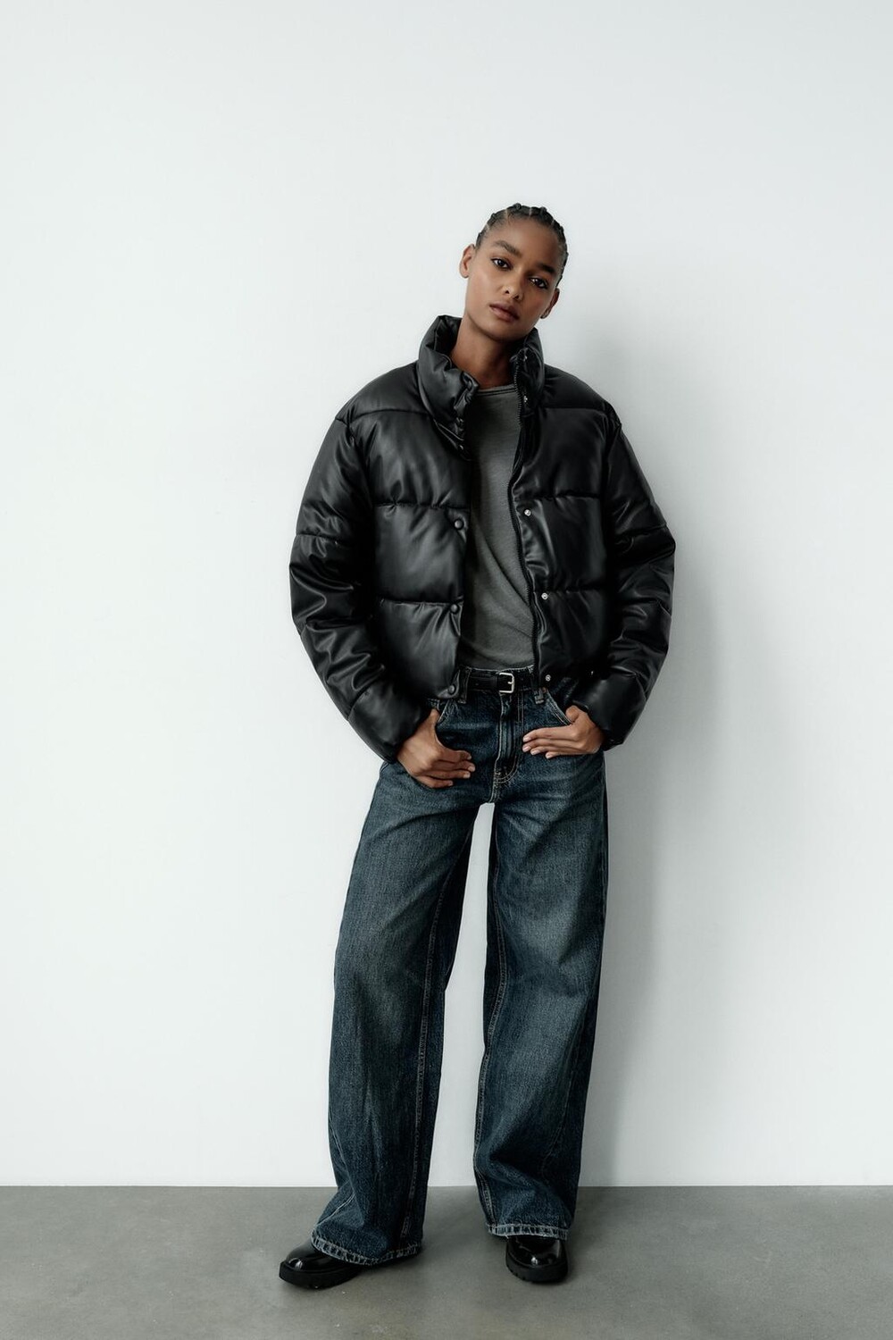 

Куртка-пуховик с эффектом кожи ZARA, черный