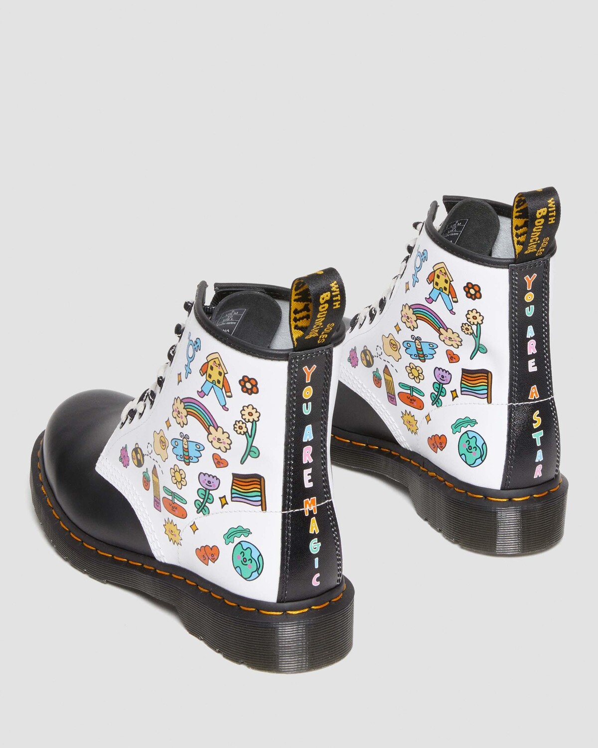 

Кожаные сапоги 1460 Wednesday Holmes For Pride Dr. Martens