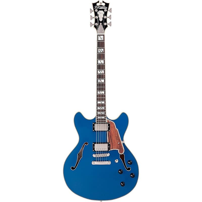 

Электрогитара D'Angelico Deluxe Series DC Limited Edition Semi-Hollow Electric Guitar Sapphire