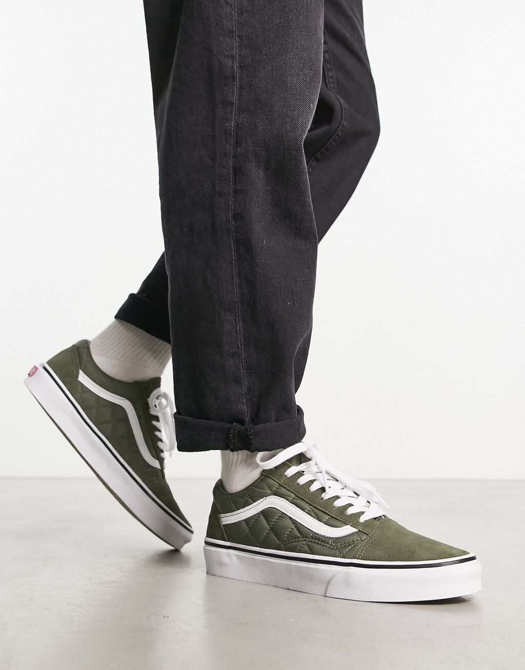

Стеганые кроссовки цвета хаки Vans Old Skool