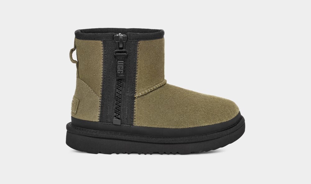 

Угги Classic Mini Zipper Tape Logo UGG, зеленый
