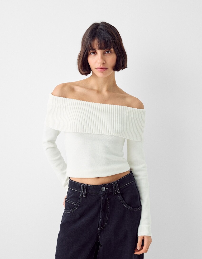

Свитер с бардо Bershka, экрю