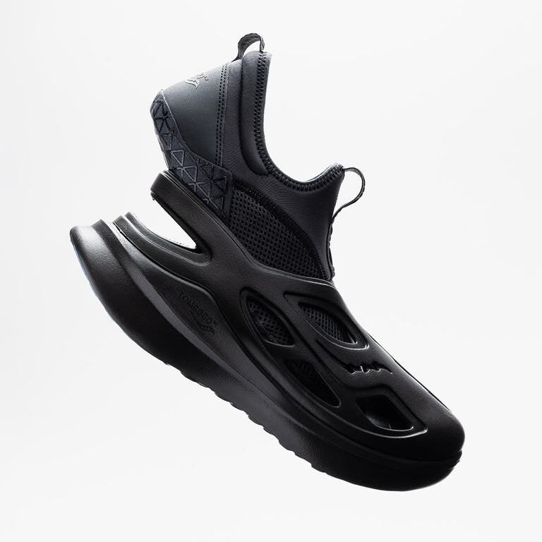 

Сабо X Tombogo Butterfly Saucony, черный