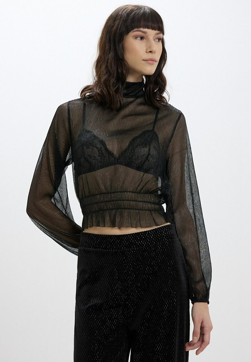 

Блузка Pleated In Calliope, черный
