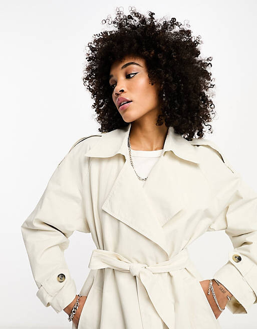 

Длинный тренч Bershka с камнями