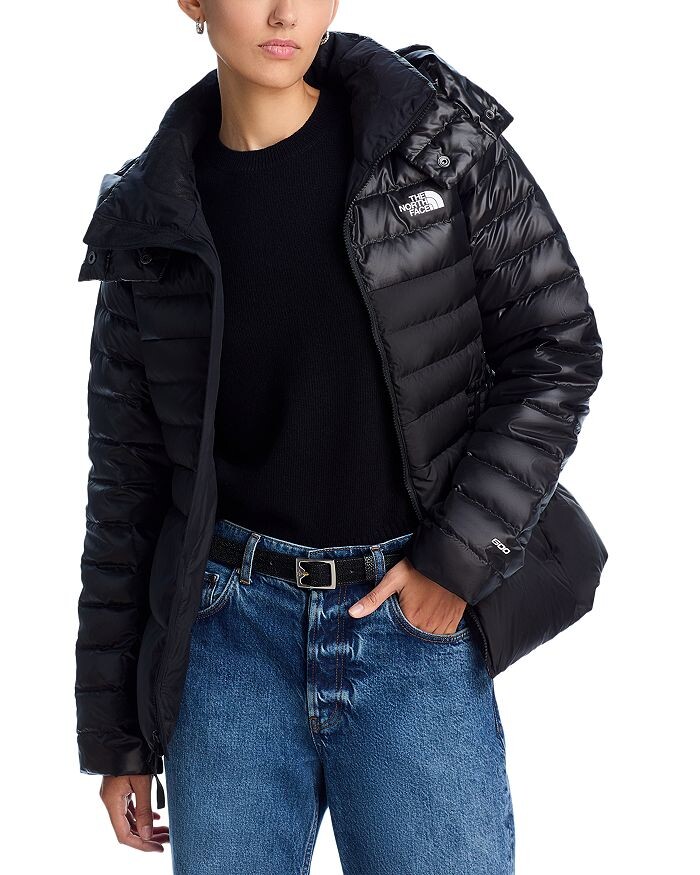

Рубиновая куртка The North Face с капюшоном, черный