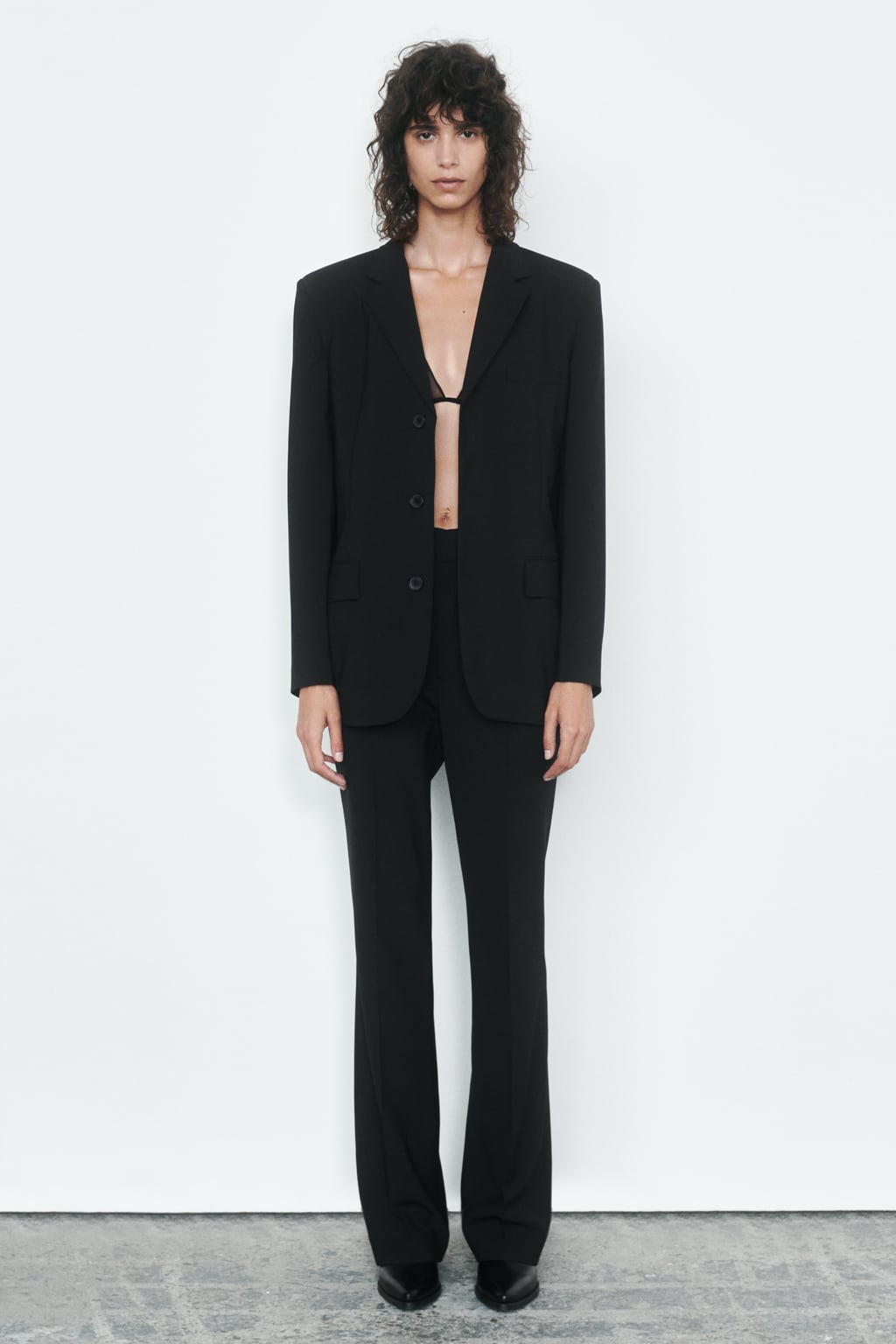 

Блейзер прямого кроя из смесовой шерсти Zw Collection ZARA, черный