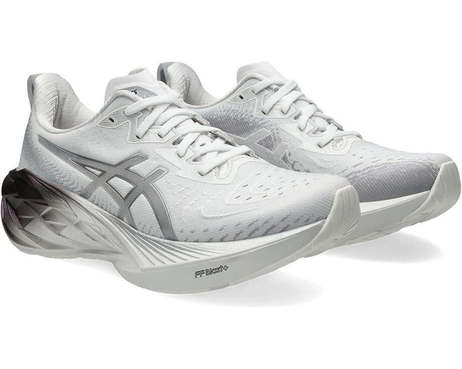 

Кроссовки ASICS Novablast 4 Platinum, цвет Real White/Pure Silver