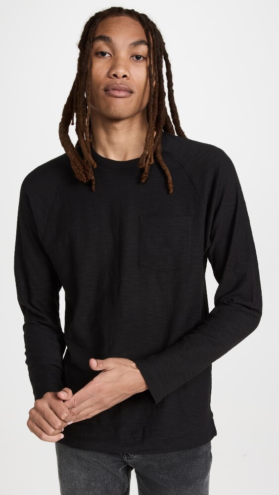 

Футболка Vince Long Sleeve Pocket Crew, черный