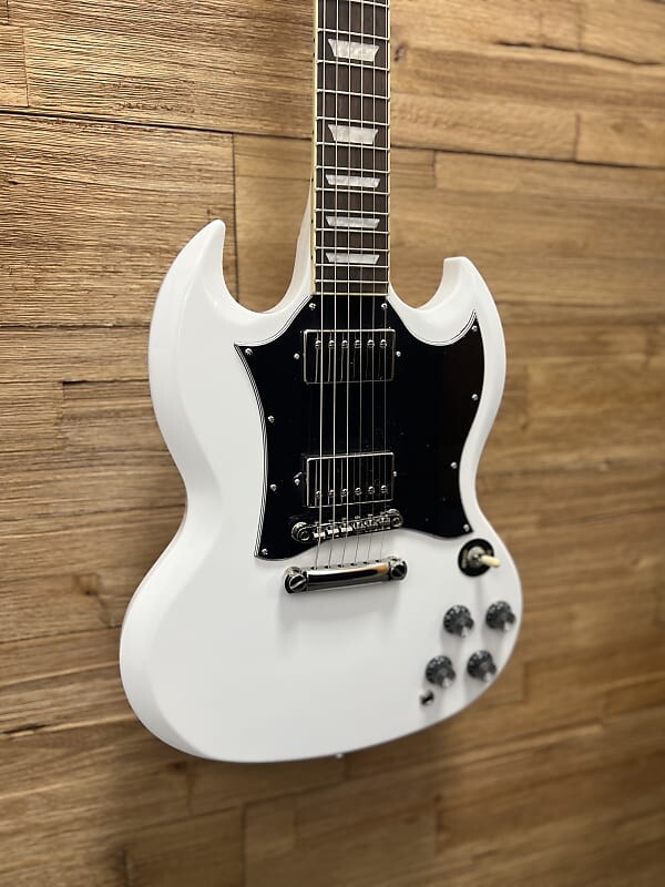 

Электрогитара Epiphone SG Standard Electric Guitar 2023- Alpine White 7lbs 3oz. New!