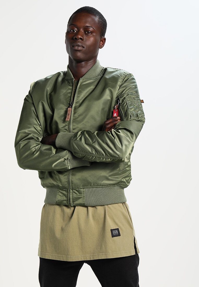 

Бомбер Alpha Industries