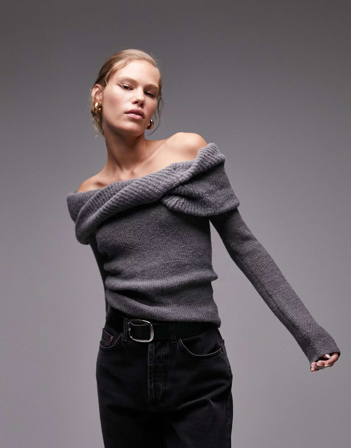 

Темно-угольный вязаный топ Topshop с массивной закрученной завязкой и завязками