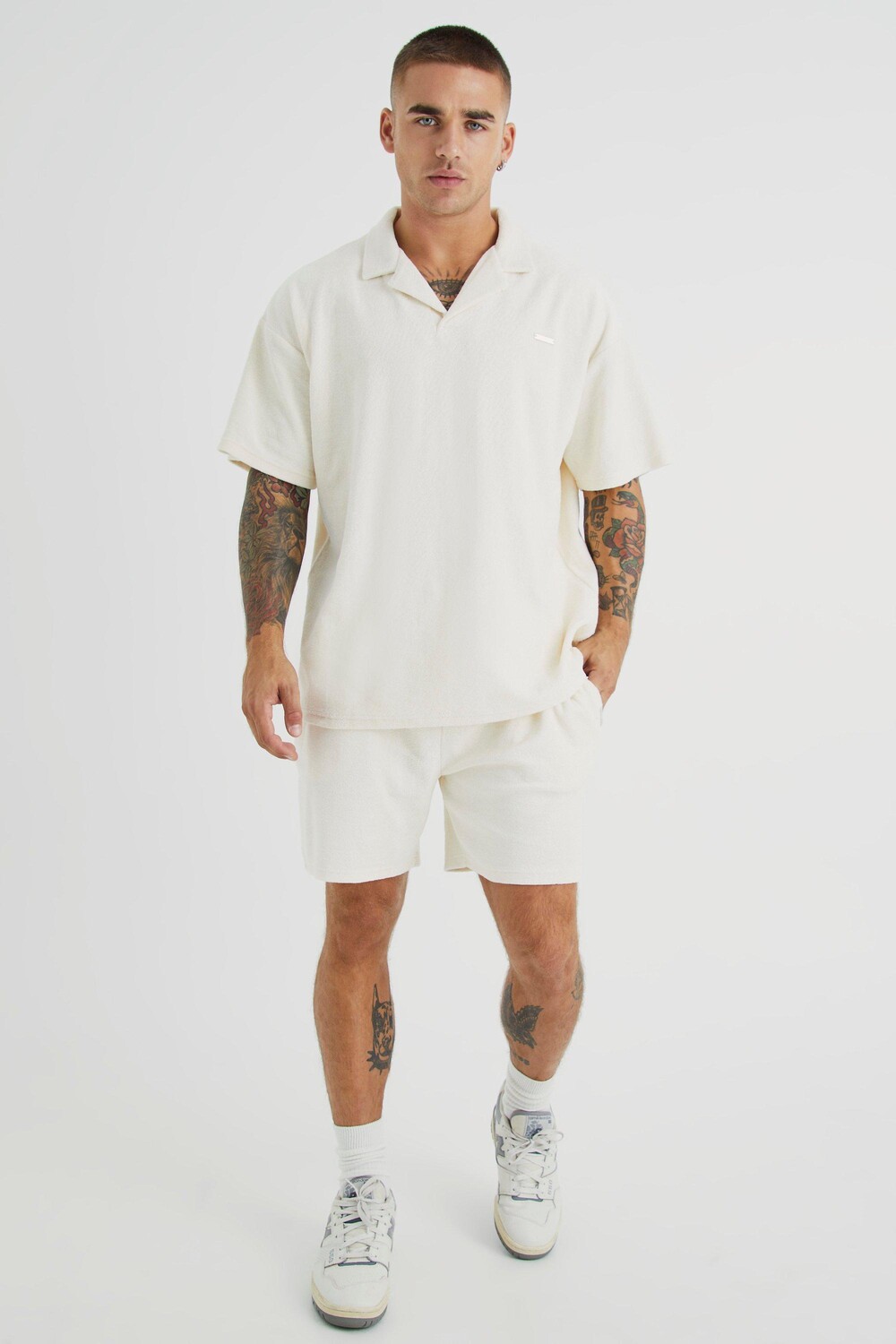 

Поло и короткий комплект oversize premium revere Boohoo, экру