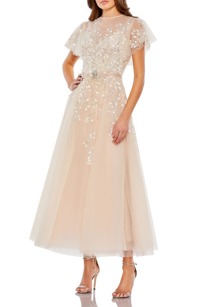 

Коктейльное платье из тюля с пайетками и развевающимися рукавами MAC DUGGAL