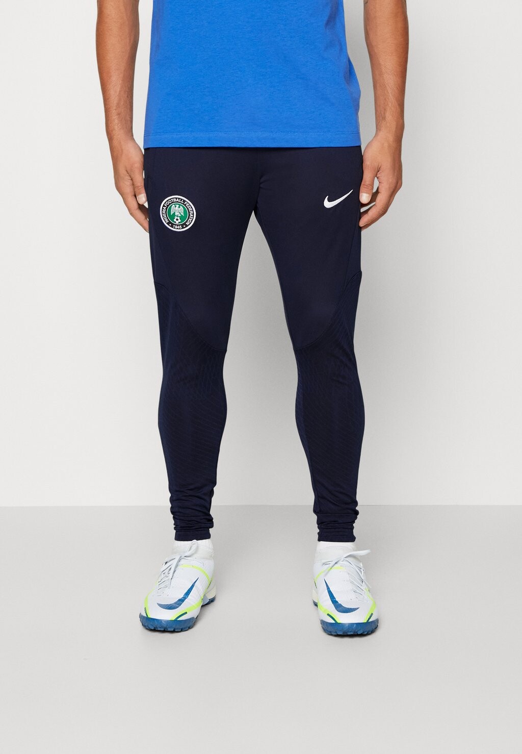 

Спортивные брюки Nike