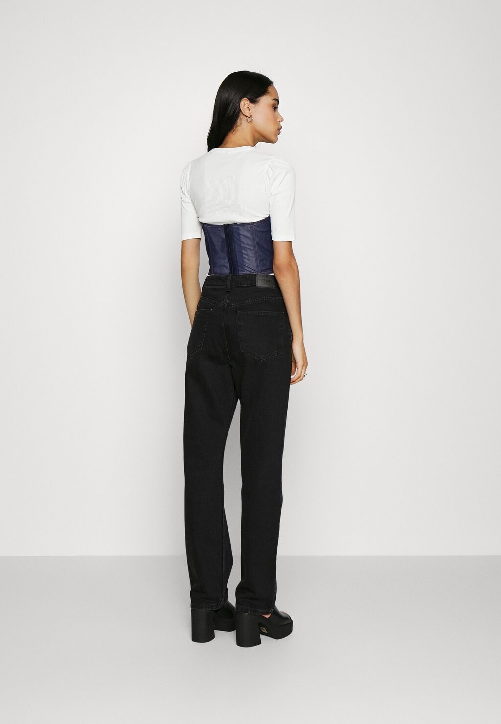 

Топ BDG Urban Outfitters