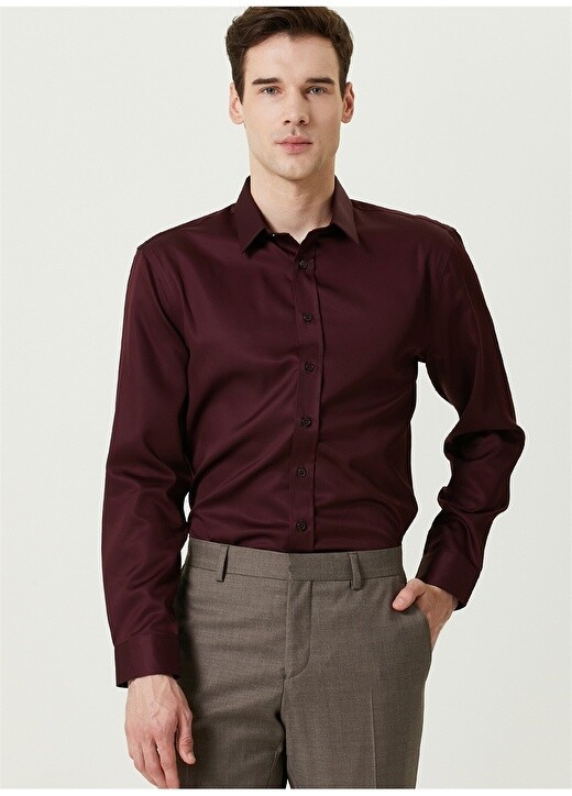 

Мужская рубашка Slim Fit с классическим воротником бордового цвета Network