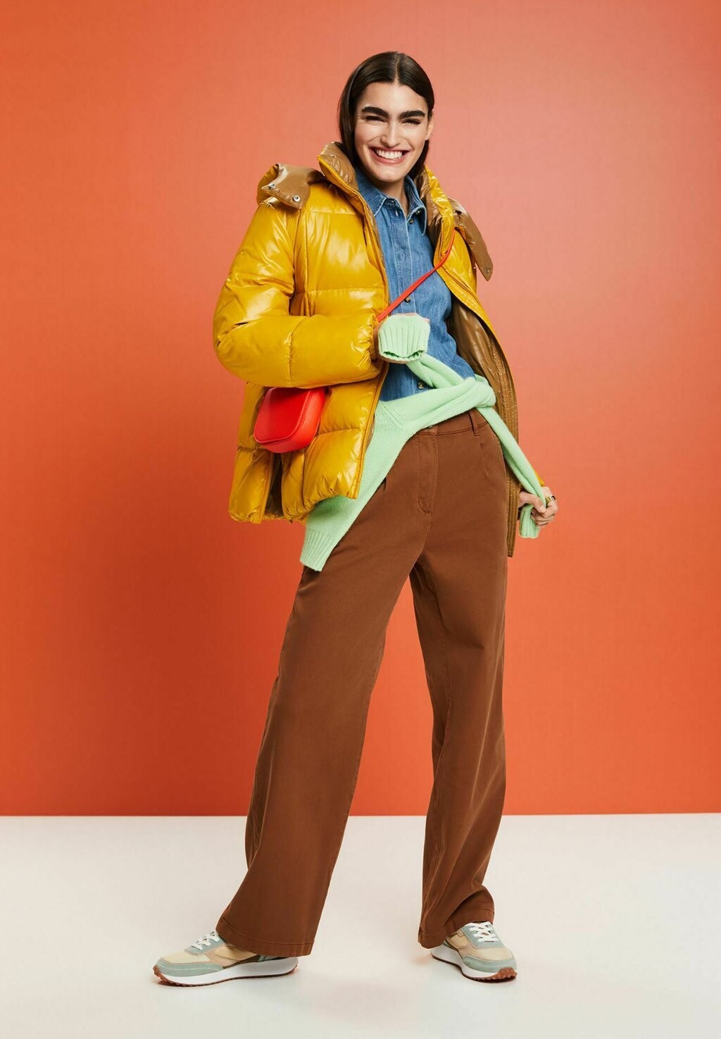 

Брюки Esprit, цвет light brown