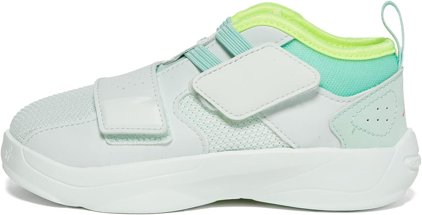 

Кроссовки Zion 2 Jordan, цвет Barely Green/Flash Crimson/Volt